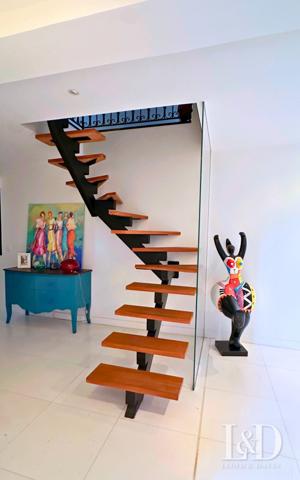 SPLENDIDE DUPLEX DOTE D'UNE VUE UNIQUE SUR LES MONTAGNES