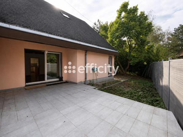 Maison
         5 pièces
        - 144 m² Exclusivité 395 000 € *