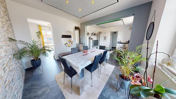 Maison rénovée 130 m² au sol – Terrasse & Jacuzzi – Habsheim centre