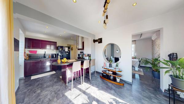 Maison rénovée 130 m² au sol – Terrasse & Jacuzzi – Habsheim centre