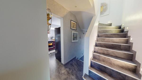 Maison rénovée 130 m² au sol – Terrasse & Jacuzzi – Habsheim centre