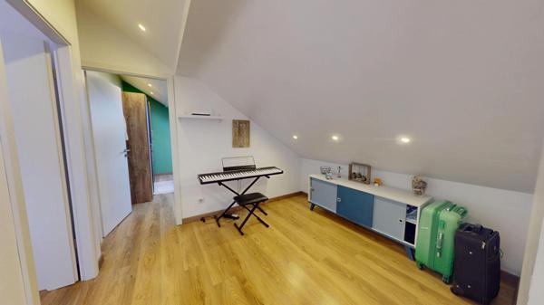 Maison rénovée 130 m² au sol – Terrasse & Jacuzzi – Habsheim centre