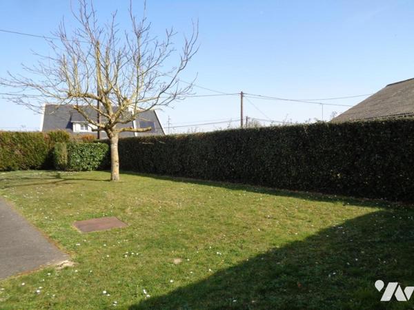 TAB 1460 m² dont 750 m² constructible non viabilisé exposé sud