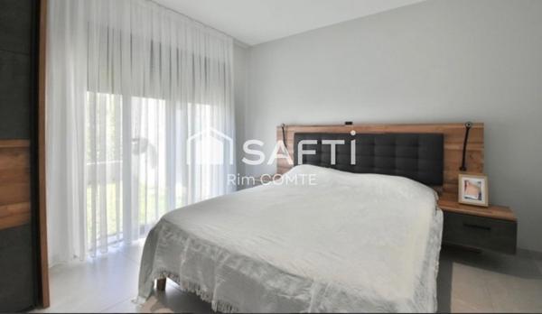 Coup de cœur pour cette maison récente avec des prestations de qualité !!