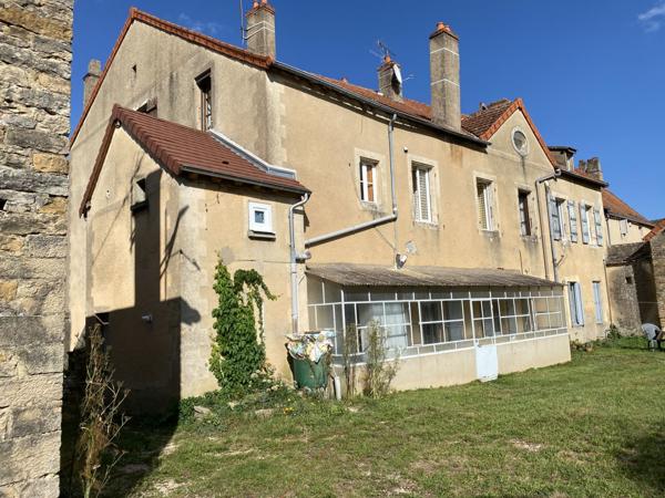 Vente Immeuble353,39 m² - BUXY (71390)