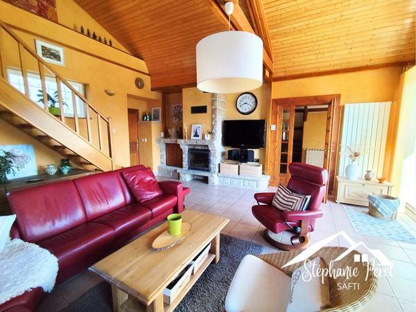 Volumes exceptionnels, dépendance, la maison idéale pour vivre, télétravailler ou entreprendre au cœur de la nature !