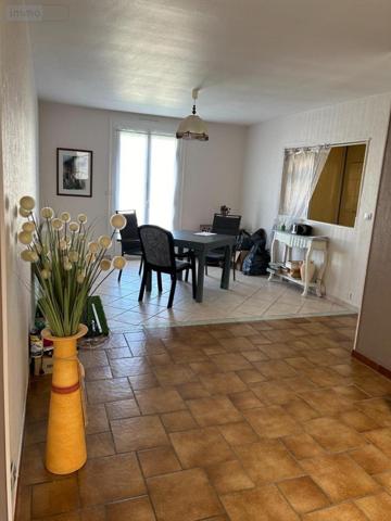 Maison à vendre à Guingamp dans les Côtes-d'Armor (22200), ref : 22064-1082