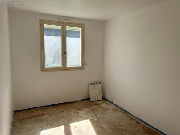 Maison à vendre à Guingamp dans les Côtes-d'Armor (22200), ref : 22064-1082