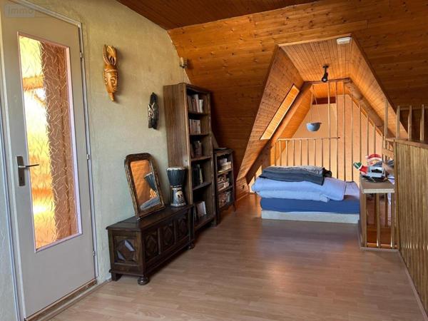 Maison à vendre à Guingamp dans les Côtes-d'Armor (22200), ref : 22064-1082