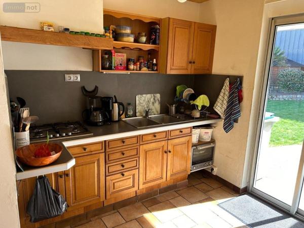 Maison à vendre à Guingamp dans les Côtes-d'Armor (22200), ref : 22064-1082