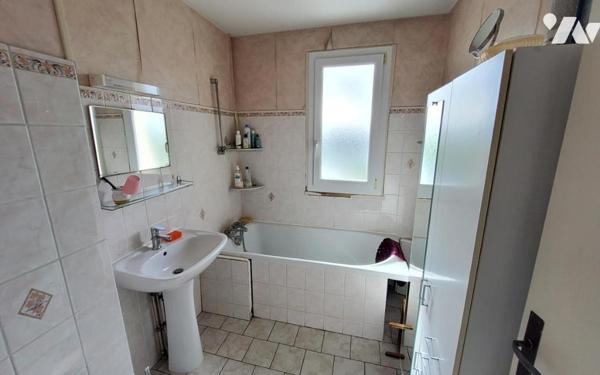 Centre ville THURY-HARCOURT Maison F6 de 97 m² terrain 700 m²