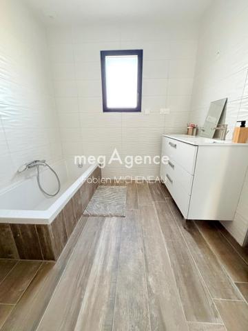 Maison à CHOLET, 49300 - 6 pièces 130m²