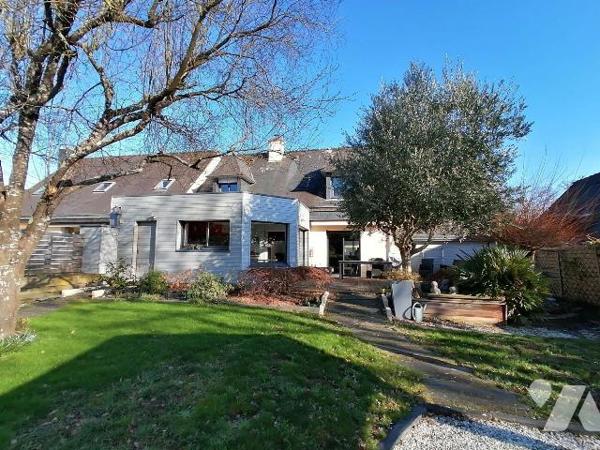 EXCLUSIVITE TRENTE CINQ NOTAIRES !! Au c?ur d'un quartier calme, familial et aéré, venez découv...