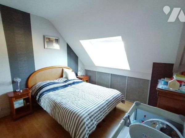 EXCLUSIVITE TRENTE CINQ NOTAIRES !! Au c?ur d'un quartier calme, familial et aéré, venez découv...