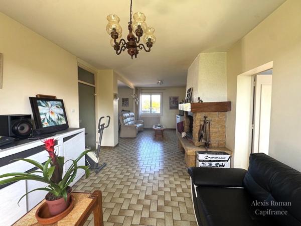 Maison de plain-pied 105 m² + double garage – env. 140 m² utiles – terrain 1 533 m² – proche commodités