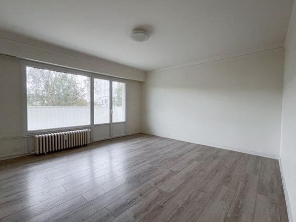 Appartement 4 pièces à vendre à Angers - 3 chambres, balcon - Place Ney