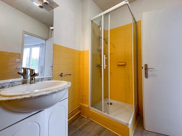 Appartement 4 pièces à vendre à Angers - 3 chambres, balcon - Place Ney