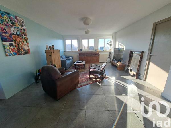 Location appartement 5 pièces 77 m² Melun