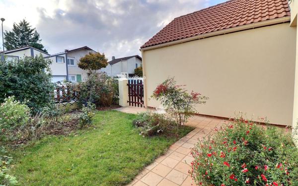 Maison à vendre    5 pièces • 93,50 m2 Savigny-le-Temple