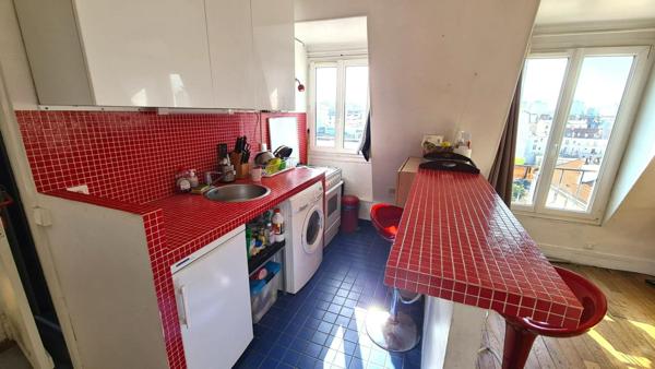 Dernier étage lumineux au cœur du 14e arrondissement