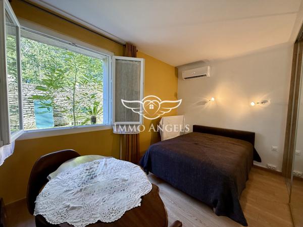 Nîmes centre, Jardins de la Fontaine / Tour Magne, P4, terrasse et garage