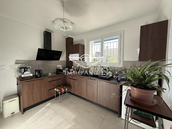 Nîmes centre, Jardins de la Fontaine / Tour Magne, P4, terrasse et garage