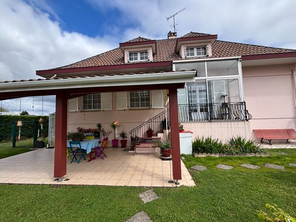 À vendre ? Maison familiale de 250 m² à Pontonx-sur-l'Adour ? Terrain de 1500 m²
