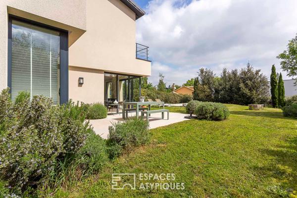 Maison contemporaine avec piscine