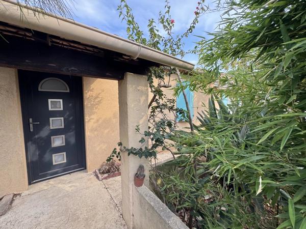Vente                                                      Maison
                        
                     4 pièces                      109 m2                     à La Londe-les-Maures