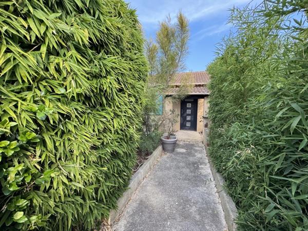 Vente                                                      Maison
                        
                     4 pièces                      109 m2                     à La Londe-les-Maures