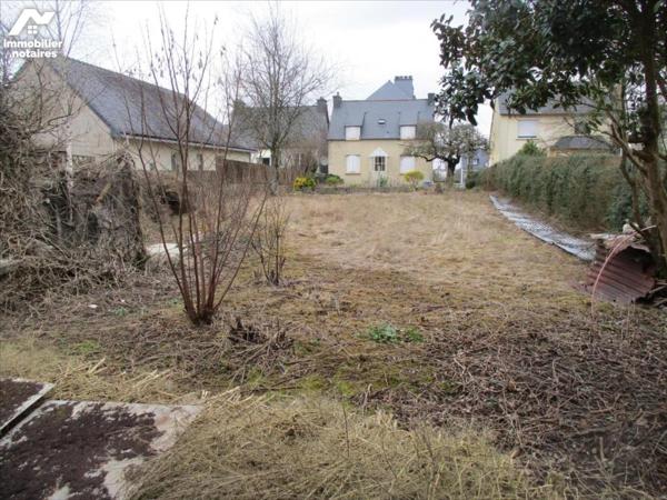 TERRAIN CONSTRUCTIBLE DE 450 m² ENVIRON : CARHAIX