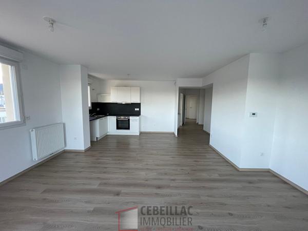 Appartement 4 pièce(s) 3 chambre(s) 79.7 m²