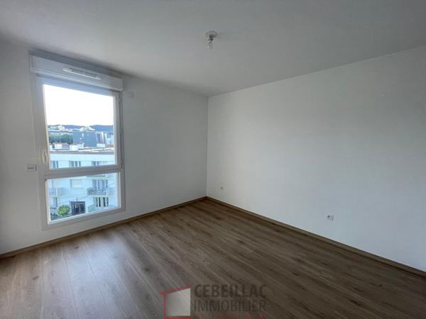 Appartement 4 pièce(s) 3 chambre(s) 79.7 m²
