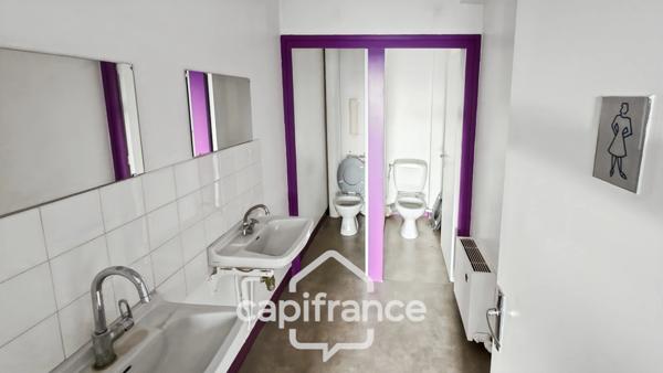 A vendre CHALON SUR SAONE, Local/bureau de 2009 m² sur terrain de 4971 m²