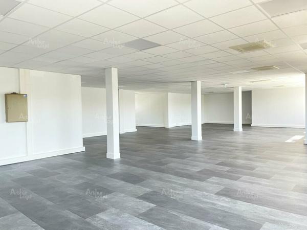 BESANCON - BUREAUX A LOUER - VALPARC
