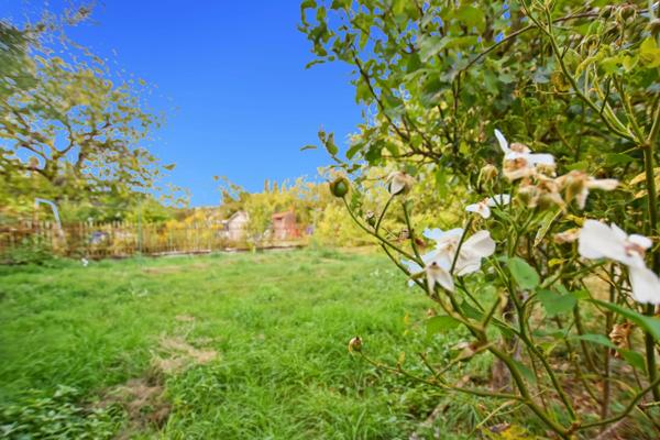 Maison de ville de 56.88 m2 avec jardin LE CREUSOT (71)