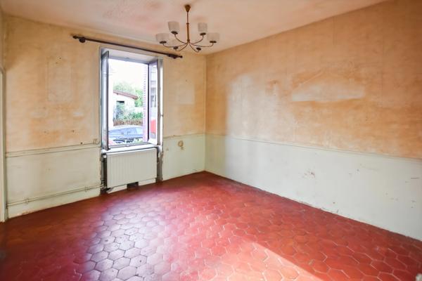 Maison de ville de 56.88 m2 avec jardin LE CREUSOT (71)