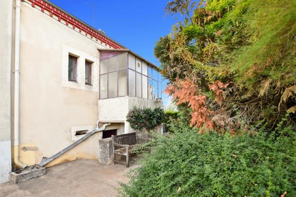 Maison de ville de 56.88 m2 avec jardin LE CREUSOT (71)