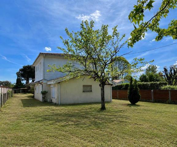 Maison à vendre 421 200 € Saint-Médard-en-Jalles 8 p 180 m² DPE D
