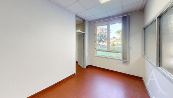 Local commercial 295 m2