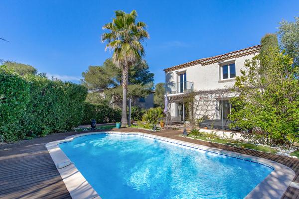 Superbe Villa à Vendre à Saint-Raphaël - Quartier des Musiciens !
