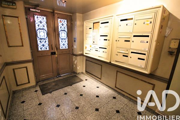 Immeuble à vendre 391 m² Paris 8