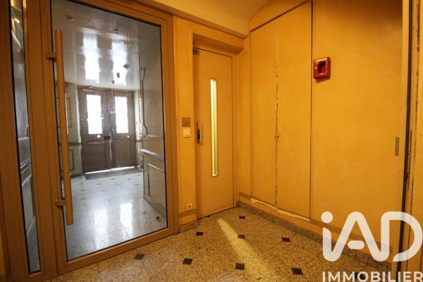 Immeuble à vendre 391 m² Paris 8