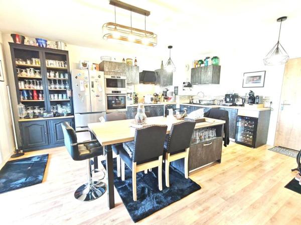 APPARTEMENT A VENDRE A BEZANNES - Proche TGV et Hôpital - T3 de 61m² avec terrasse et jardin