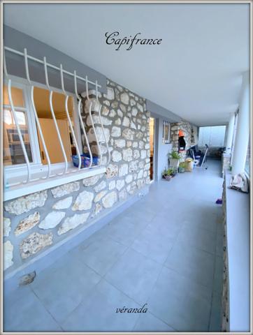 Dpt (93), à vendre maison P9 de 250 m² - Terrain de 385,00 m²