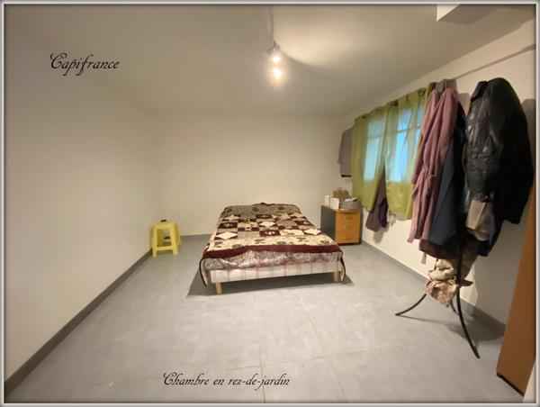 Dpt (93), à vendre maison P9 de 250 m² - Terrain de 385,00 m²