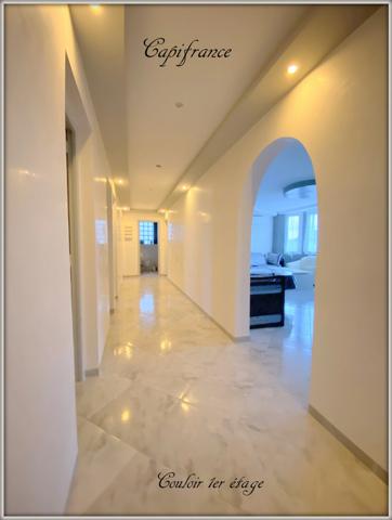 Dpt (93), à vendre maison P9 de 250 m² - Terrain de 385,00 m²