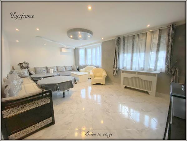 Dpt (93), à vendre maison P9 de 250 m² - Terrain de 385,00 m²