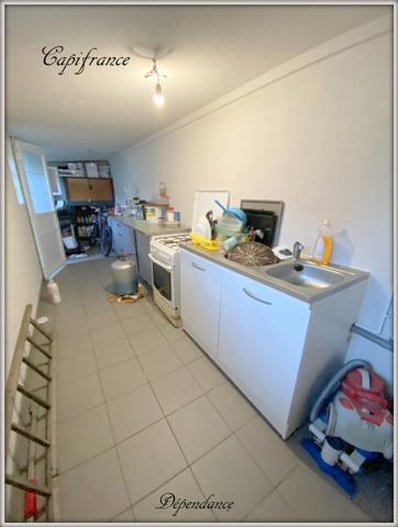 Dpt (93), à vendre maison P9 de 250 m² - Terrain de 385,00 m²