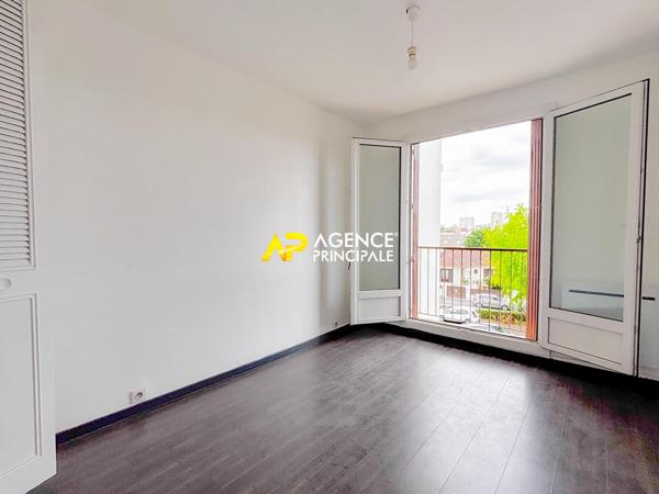 Sartrouville - Appartement 3 pièces, 2 chambres 64 m2 avec parking, balcon et cave 169 900 € **  - Référence  9586